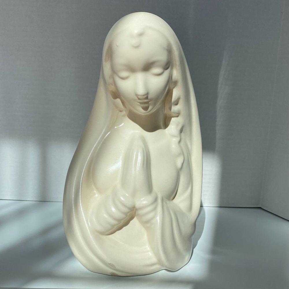 Haeger Madonna Planter 9" Cream Pottery Figures Mary Religion Vintage Sticker